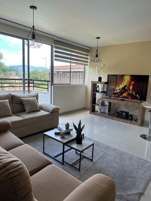 Smart TV, stereo - cozy apartment 10 minutes from the town (Antioquia)
