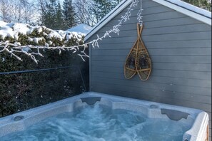 Baignoire à remous extérieure