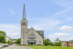 Exterior - INITIAL | Escapade | Chutes-Montmorency QC City (Boischatel)