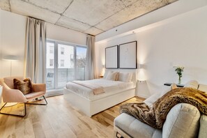 1 habitación, tabla de planchar con plancha, wifi y ropa de cama