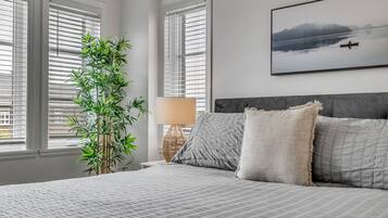 1 dormitorio, tabla de planchar con plancha, cuna de viaje y wifi