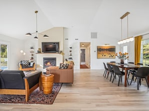 Interior - Minutes from Downtown St. Michaels | Pool | Hot Tub | Pickle Ball Court (Saint Michaels)
