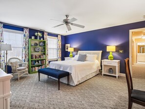 5 bedrooms, desk, free WiFi, bed sheets