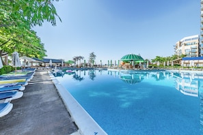 Indoor pool, outdoor pool