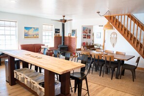 Lounge - BaseCamp 37 (Kanab)