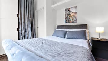 1 soverom, skrivebord, strykejern/-brett og wi-fi (inkludert)