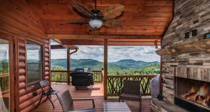 Majestic-mountaintop cabin, hot tub, fireplaces.