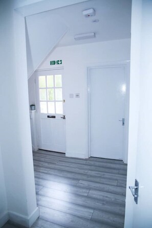 Interior - South Harrow Apartment With Free Parking (Harrow)