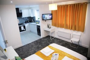 2 bedrooms, bed sheets