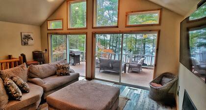 4-Bedroom Lakehouse minutes away from downtown Minocqua
