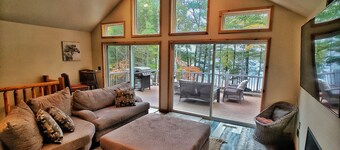 4-Bedroom Lakehouse minutes away from downtown Minocqua