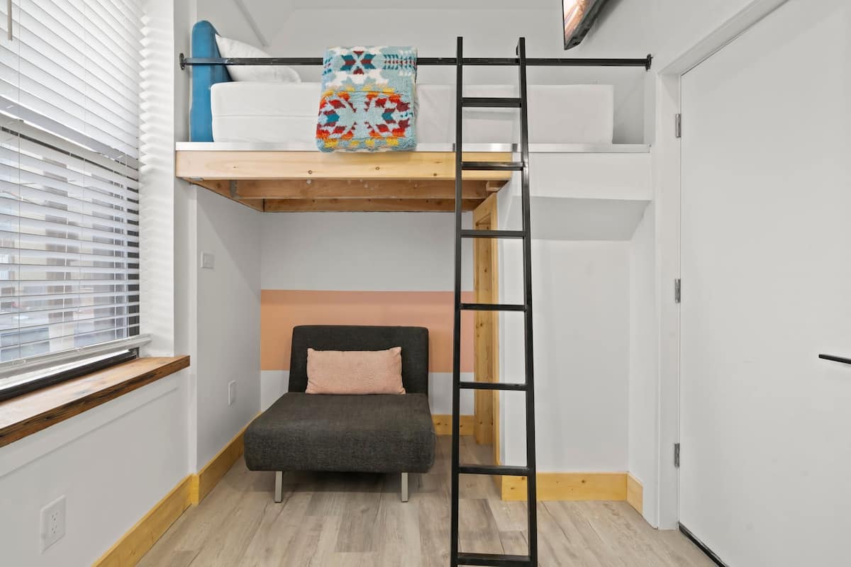 Blackout curtains, soundproofing, iron/ironing board, free WiFi