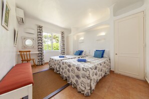 5 Schlafzimmer, Bügeleisen/Bügelbrett, kostenloses WLAN, Bettwäsche