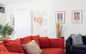 Interior - Welcoming 4BD House with Garden in Dublin! (Dublin 6)