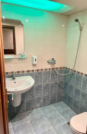 Habitación doble económica | Baño