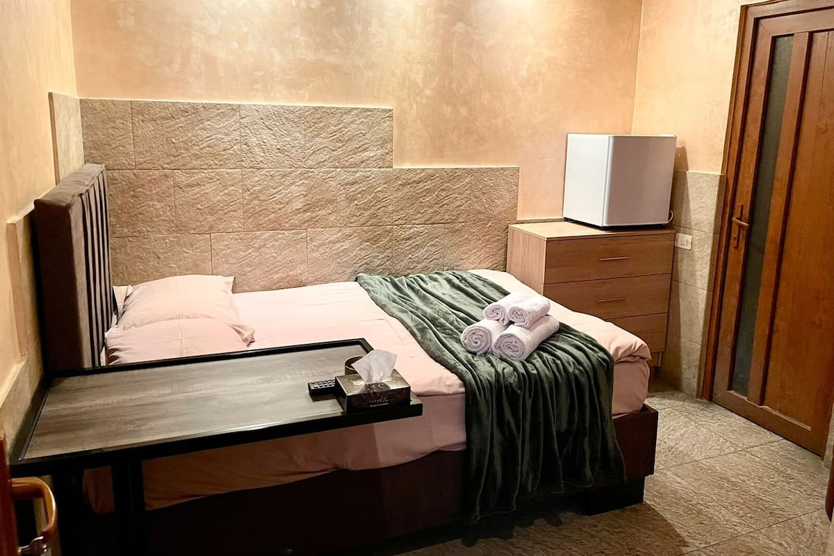 Economy Double Room | Laptop workspace, iron/ironing board, free WiFi