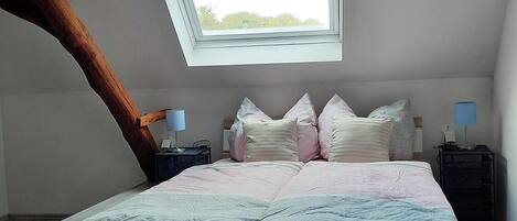 Wifi gratis y ropa de cama