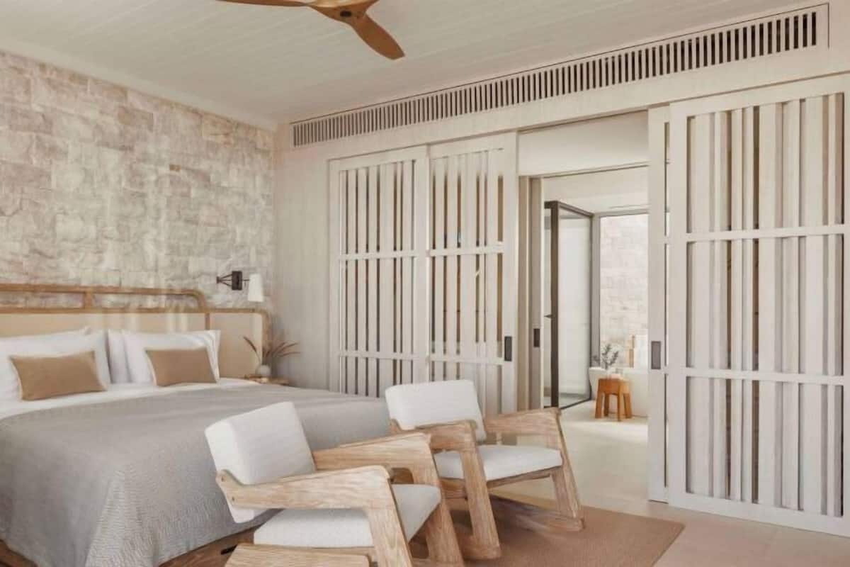 Minibar, caja de seguridad en la habitación y cortinas blackout