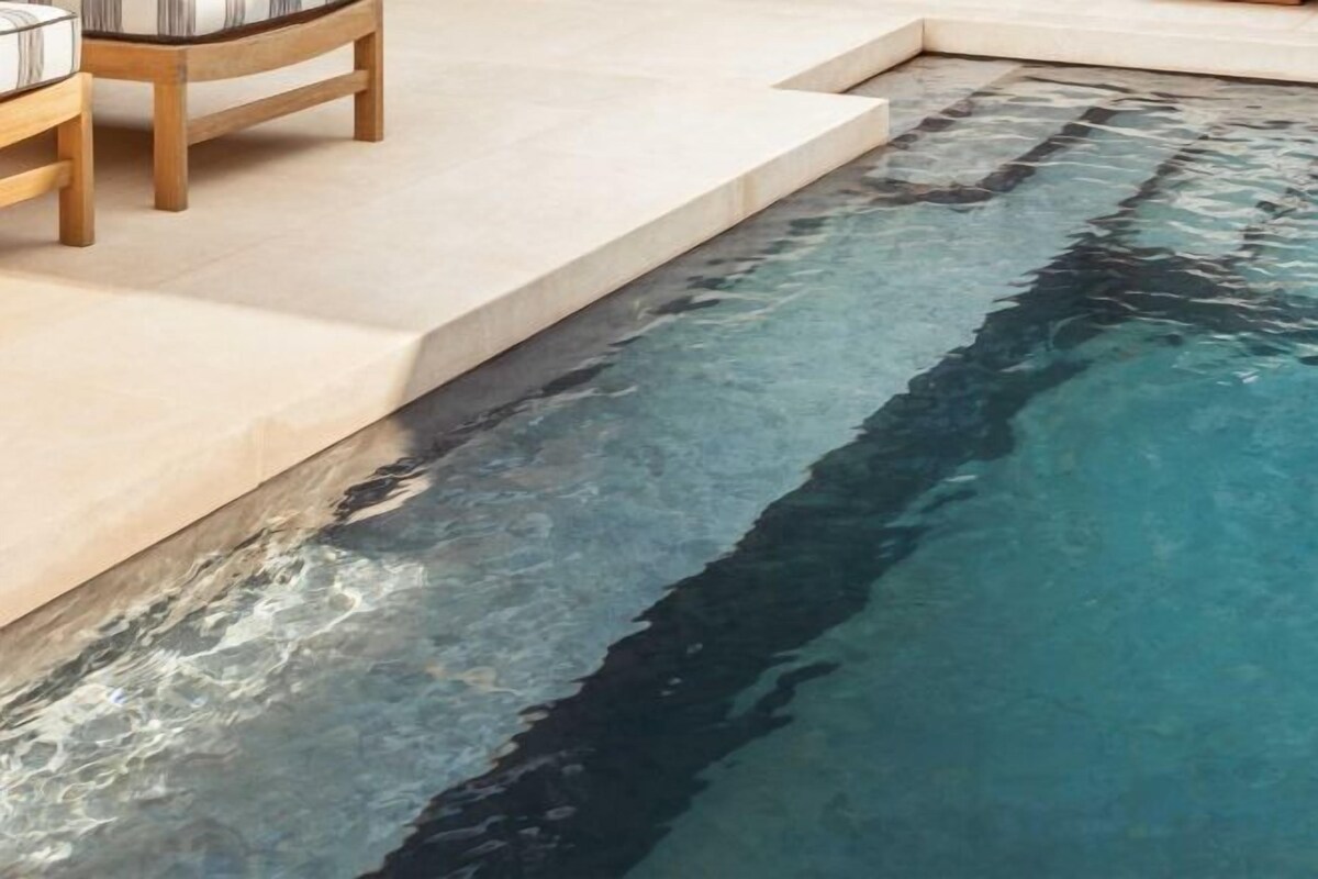 3 piscinas al aire libre