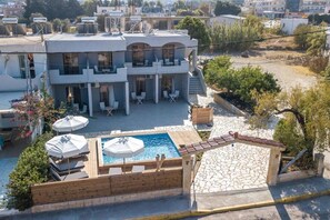 Property grounds - Yianna Studios (Rhodes)
