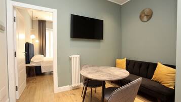 Frette Italian sheets, premium bedding, down duvets, memory-foam beds