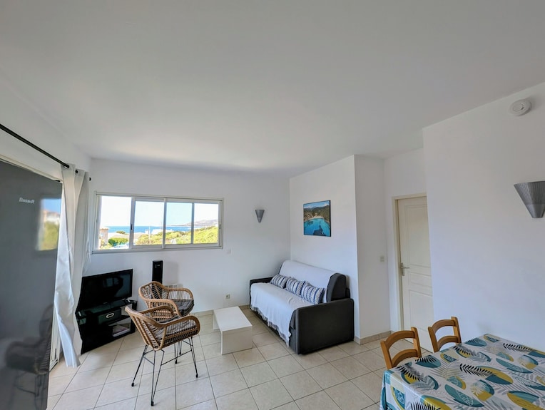 T2 Sea View Apartment - Tizzano