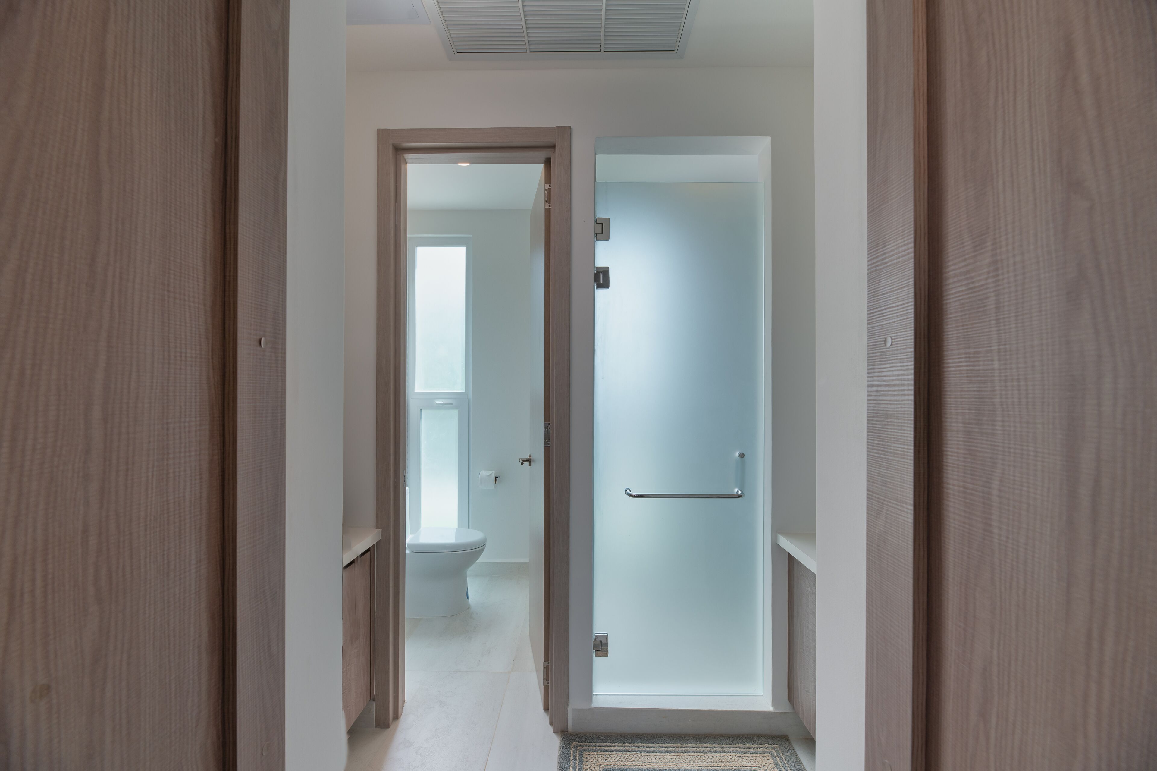 Villa, 3 habitaciones, acceso a la alberca (Coral) | Baño | Regadera, regadera tipo lluvia, toallas, jabón 