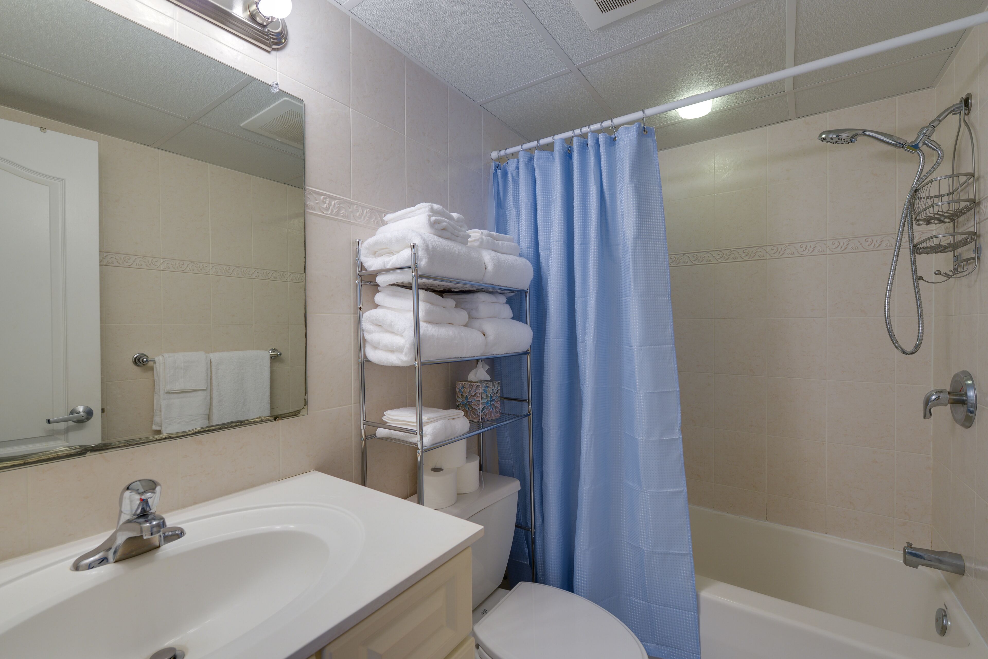 Hair dryer, towels