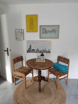 Interior - Superbe appartement avec jacuzzi avec jardin privé (Bron)