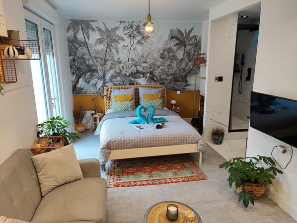 Télévision à écran plat