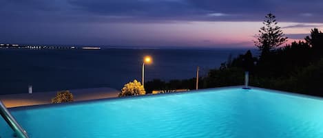 Piscine extérieure, piscine chauffée