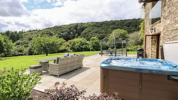 Bañera de hidromasaje exterior