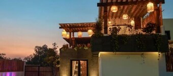 SPECTACULAR SUITE+JACUZZI AND PRIVATE TERRACE