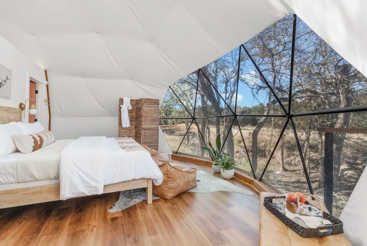 Luxury Cabin, Garden Area | Premium bedding, individually decorated, individually furnished