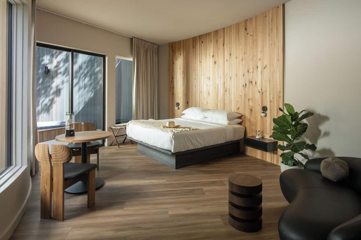 Luxury Cabin, Garden Area | 2 bedrooms, premium bedding, individually decorated