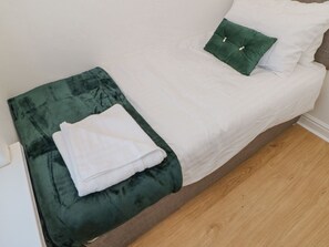3 bedrooms, individually decorated, individually furnished, free WiFi - Hartlepool Heaven (Hartlepool)