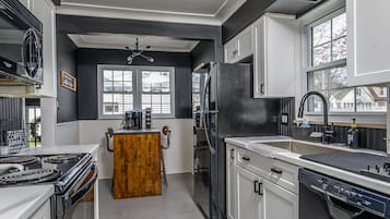 Fridge, microwave, oven, dishwasher