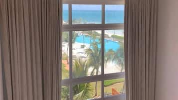 Honeymoon Apartment | Interior