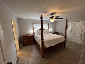 3 Schlafzimmer, Schreibtisch, kostenloses WLAN, Bettwäsche