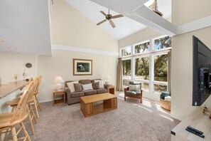 Smart TV - 3 bedroom condo ~ Ocean State of Mind (Edisto Beach)