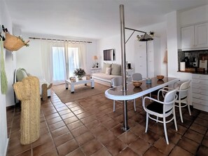 Interior - Ca Nura 48, Menorcan Village - Son Xoriguer, with pool 2 min from the beach (xon xoriguer Ciudadela)