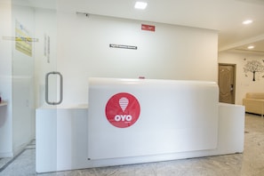 Lobby - OYO Rooms Indiranagar Old Airport Road (Bengaluru)