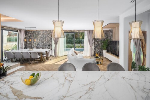 Luxury Villa Moonstone with Pool