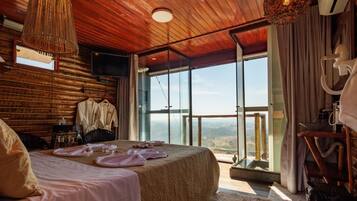 Cabana Suspensa Canto da Seriema | Kannettavalle tietokoneelle sopiva työtila, silitysrauta/-lauta