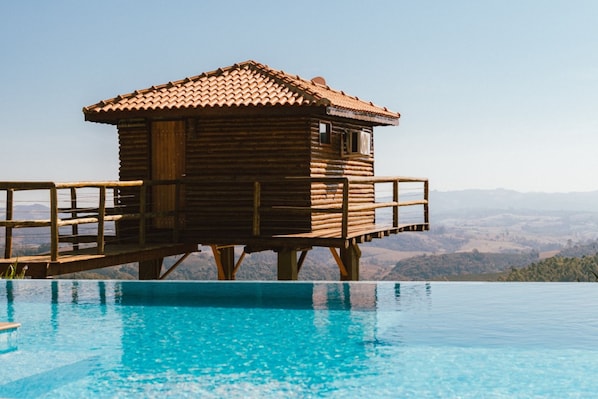 Cabana Suspensa Pouso da Águia - Pousada do Xerife (Caconde)