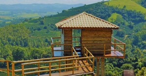 Cabana Suspensa Pouso da Ăguia | Travel crib, free WiFi, bed sheets