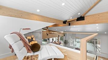 Estudio (6 Bedrooms) | Servicio de la propiedad