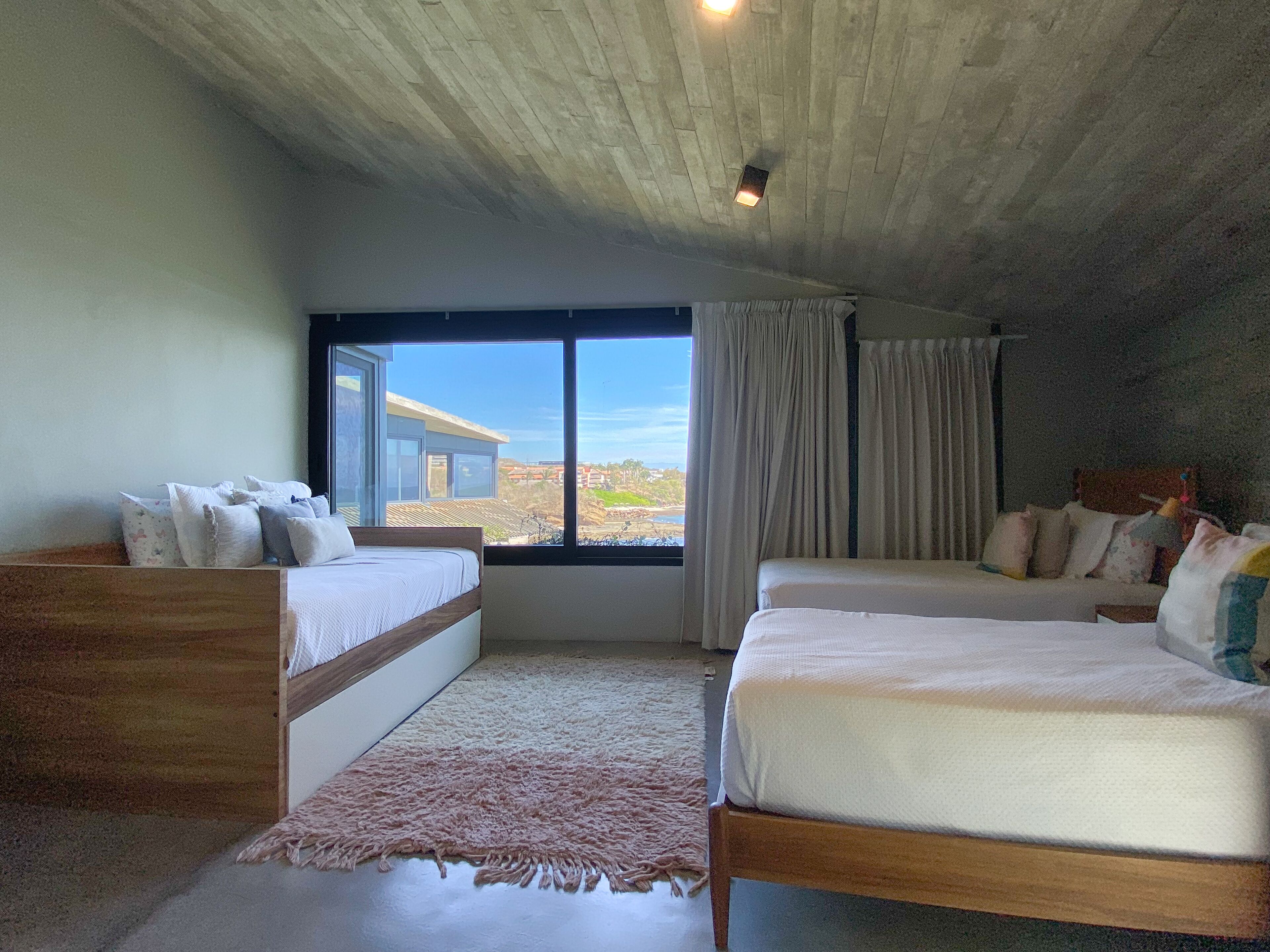 6 slaapkamers, een kluis op de kamer, een bureau, gratis wifi