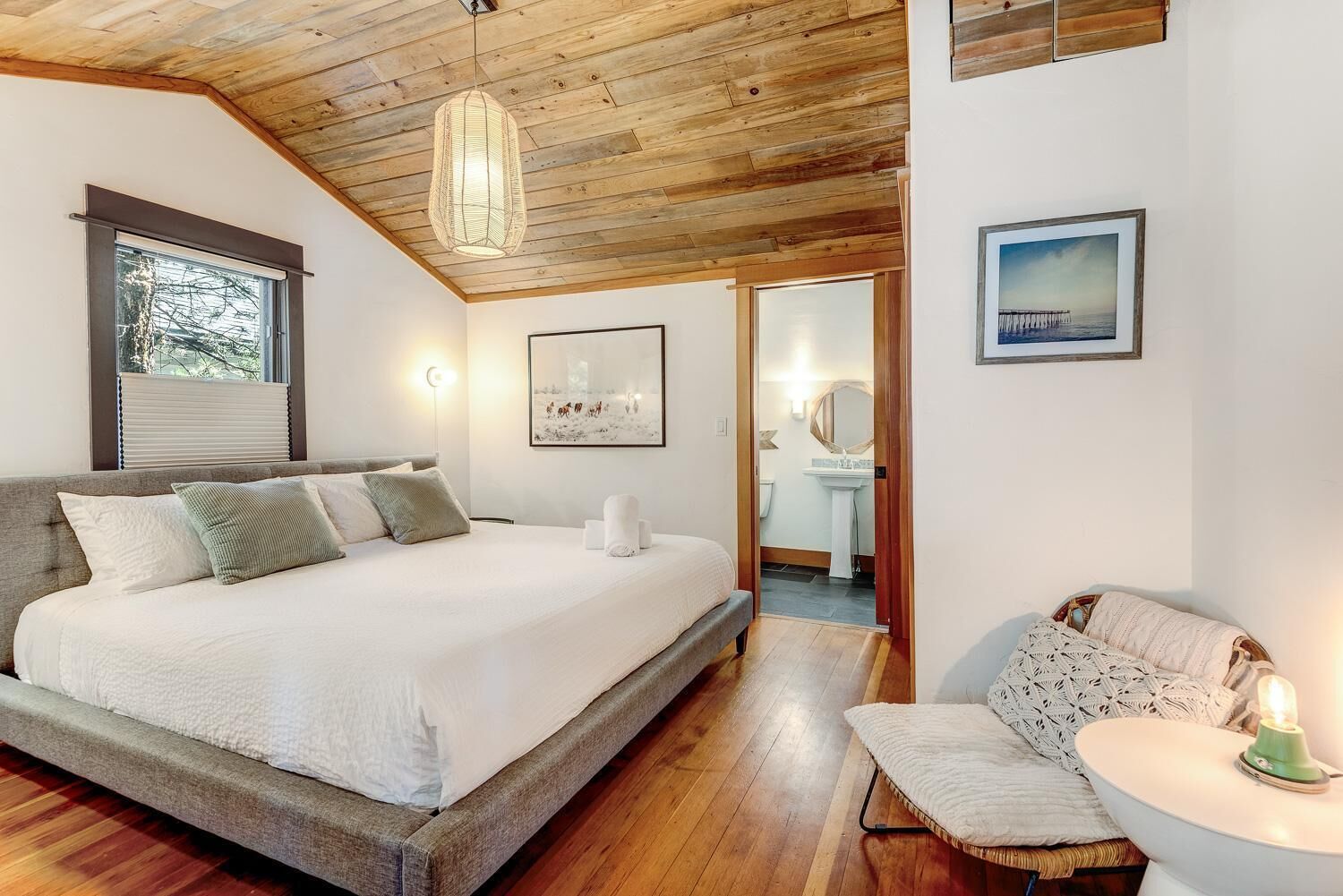 1 bedroom, iron/ironing board, travel cot, free WiFi