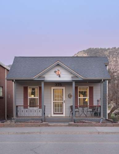 Quaint Downtown Charmer in Heart of Meeker, CO
